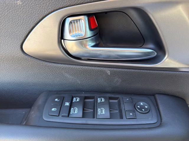 2026 Silver Mist Clearcoat Chrysler Voyager LX FWD Van
