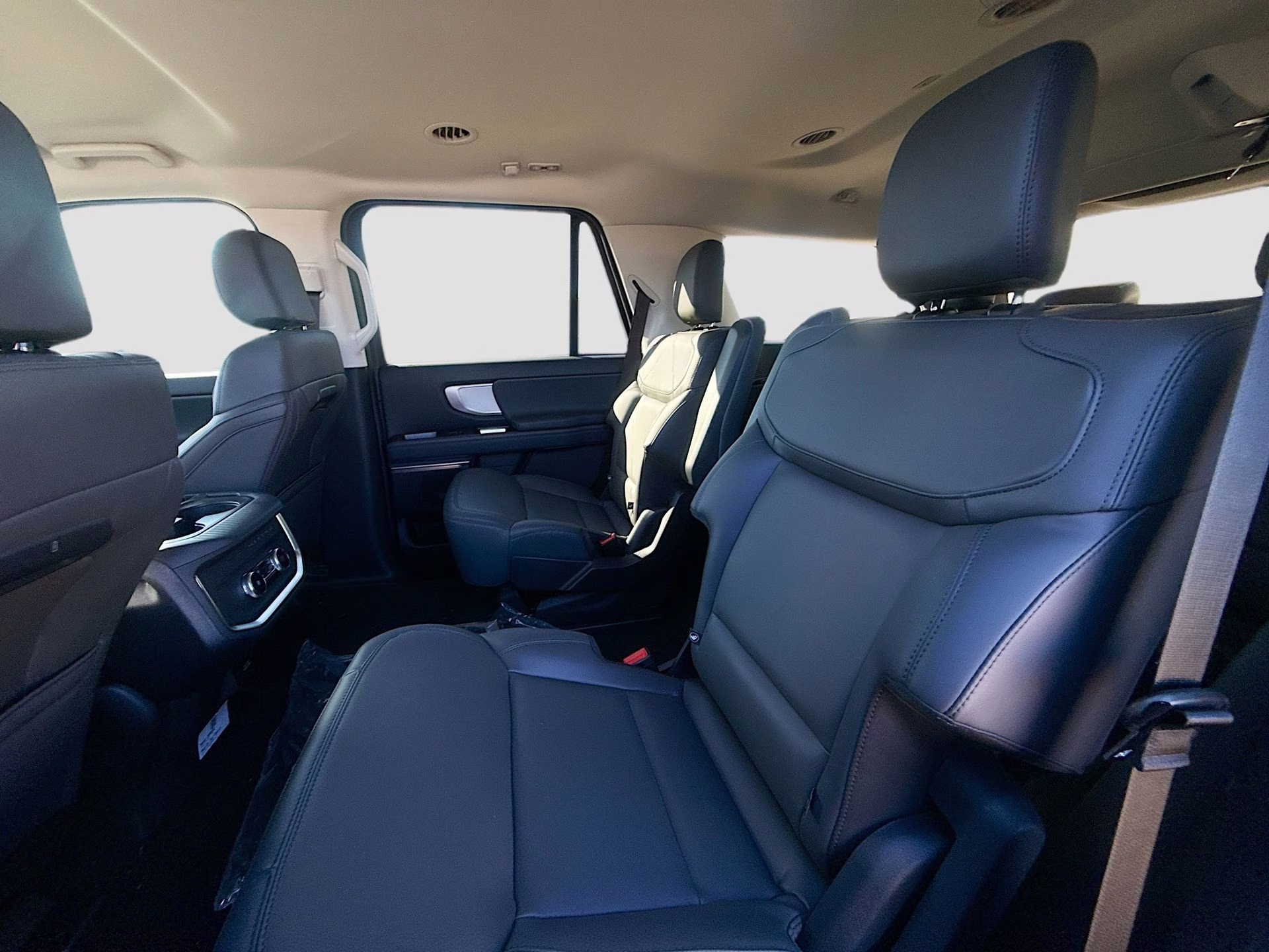 2026 Dark Matter Gray Metallic Ford Expedition Active RWD SUV