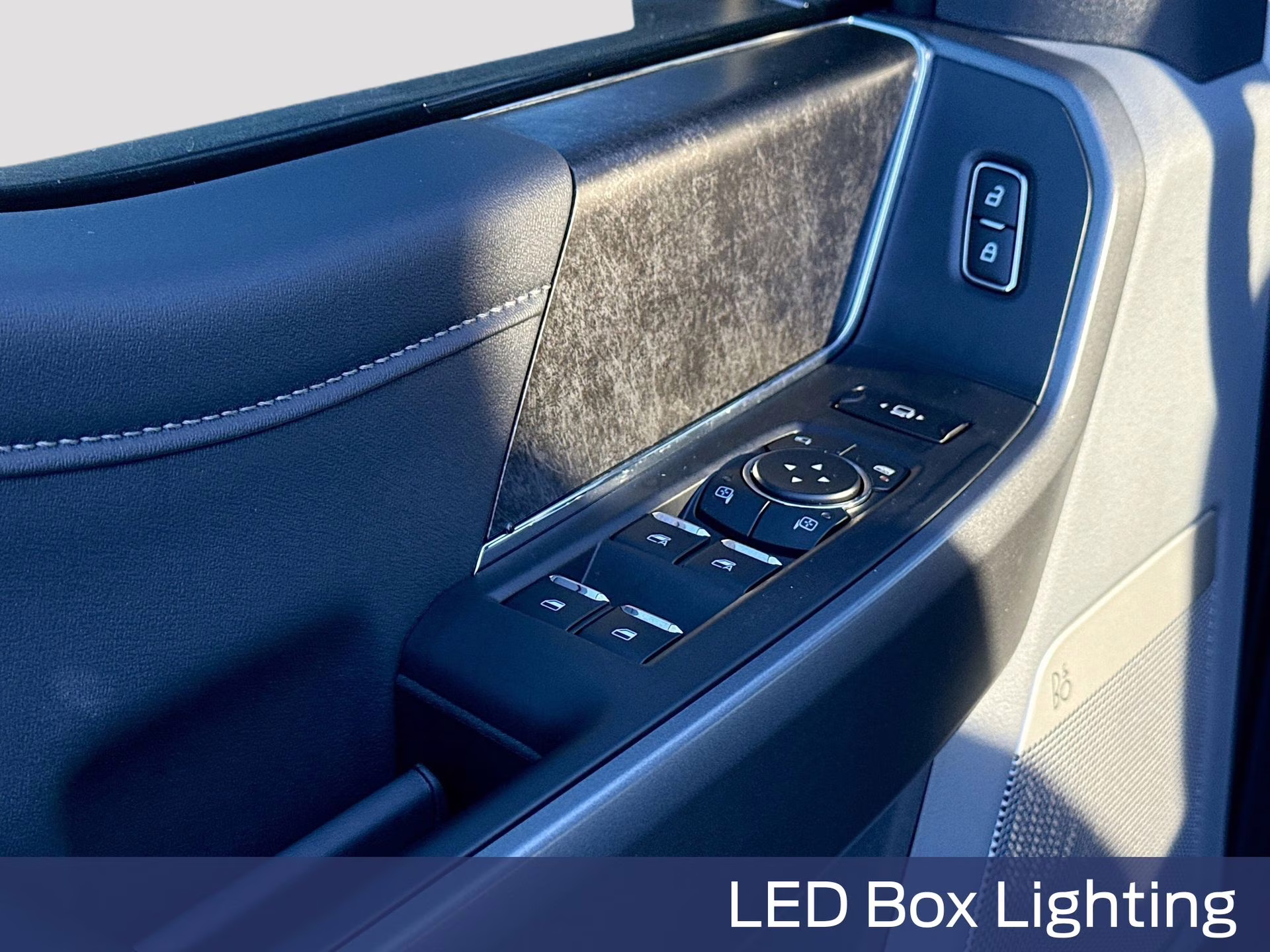 2026 Avalanche Ford Super Duty F-250 SRW XLT 4X4 Truck