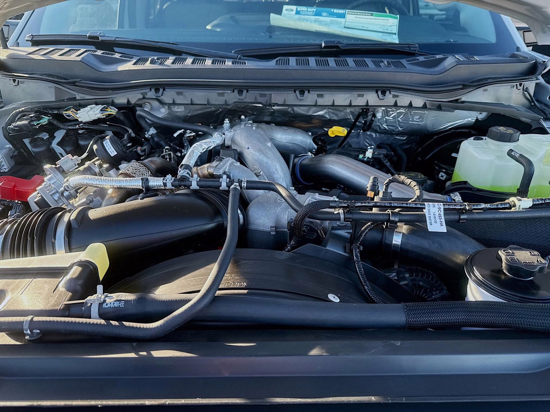 2026 Avalanche Ford Super Duty F-250 SRW XLT 4X4 Truck