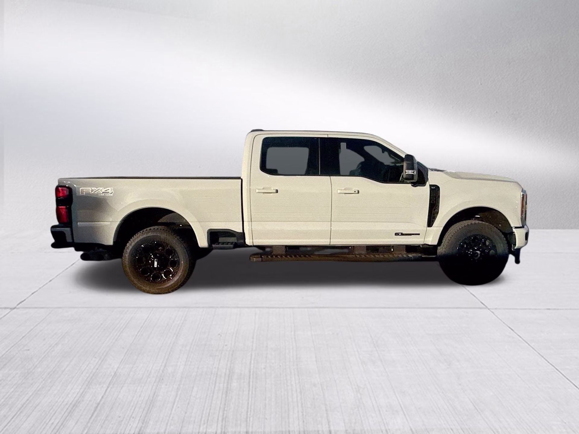 2026 Avalanche Ford Super Duty F-250 SRW XLT 4X4 Truck