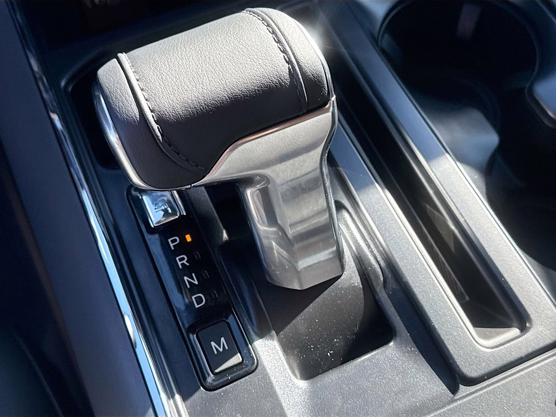 2025 Star White Metallic Tri-Coat Ford F-150 Lariat 4X4 Truck