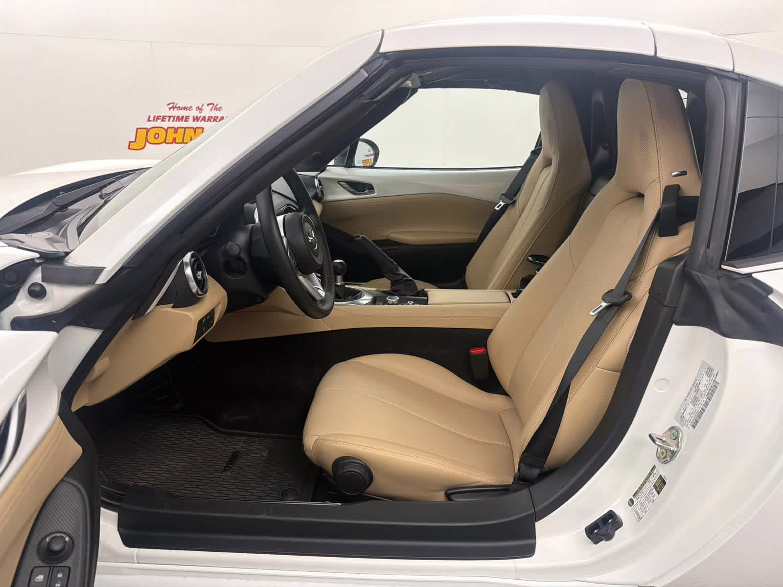 2024 Snowflake White Pearl Mica Mazda MX-5 Miata RF Grand Touring RWD Convertible