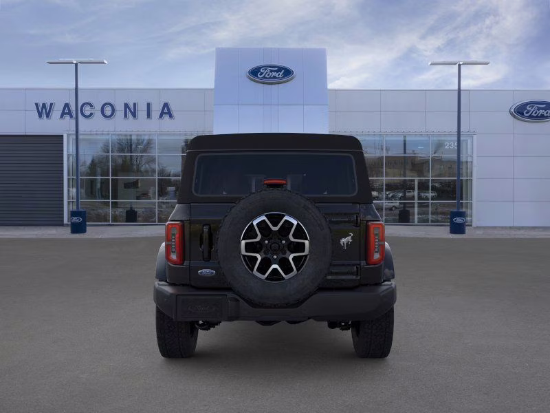 2025 Shadow Black Ford Bronco Outer Banks 4X4 SUV