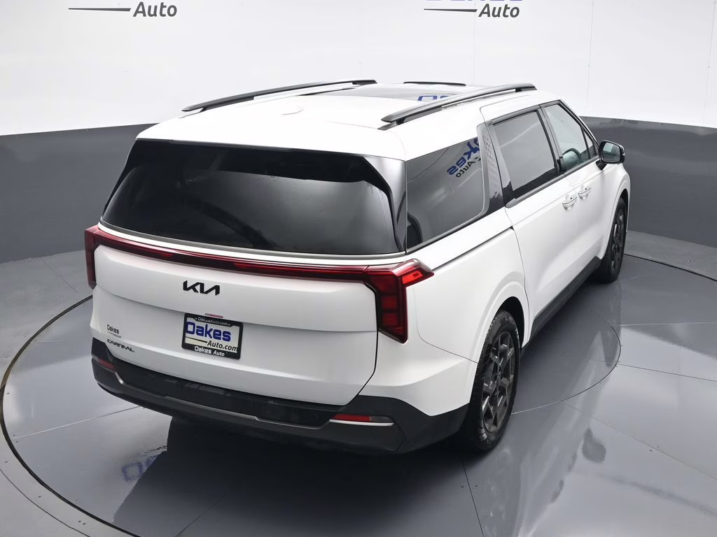 2025 Snow White Pearl Kia Carnival SX FWD Van