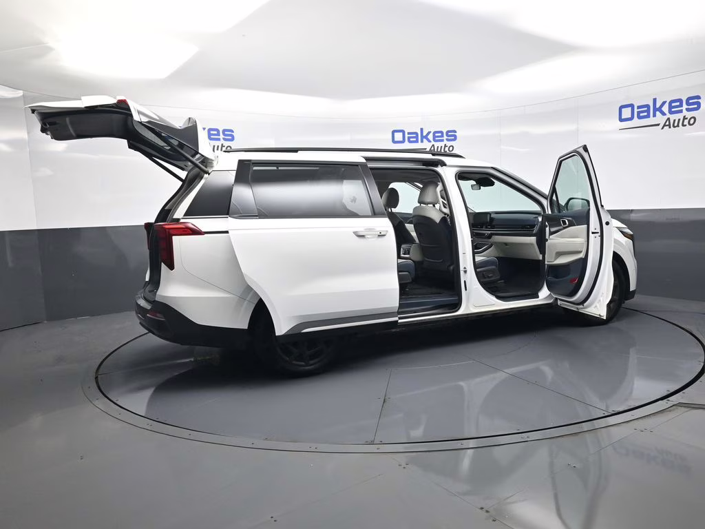 2025 Snow White Pearl Kia Carnival SX FWD Van