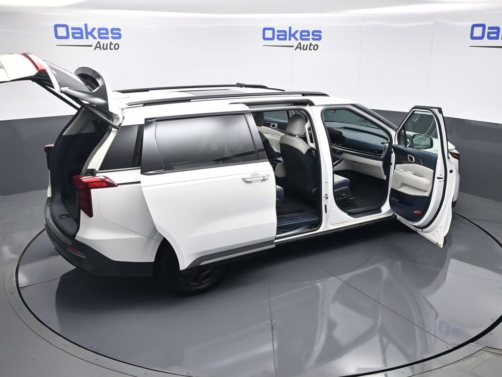 2025 Snow White Pearl Kia Carnival SX FWD Van