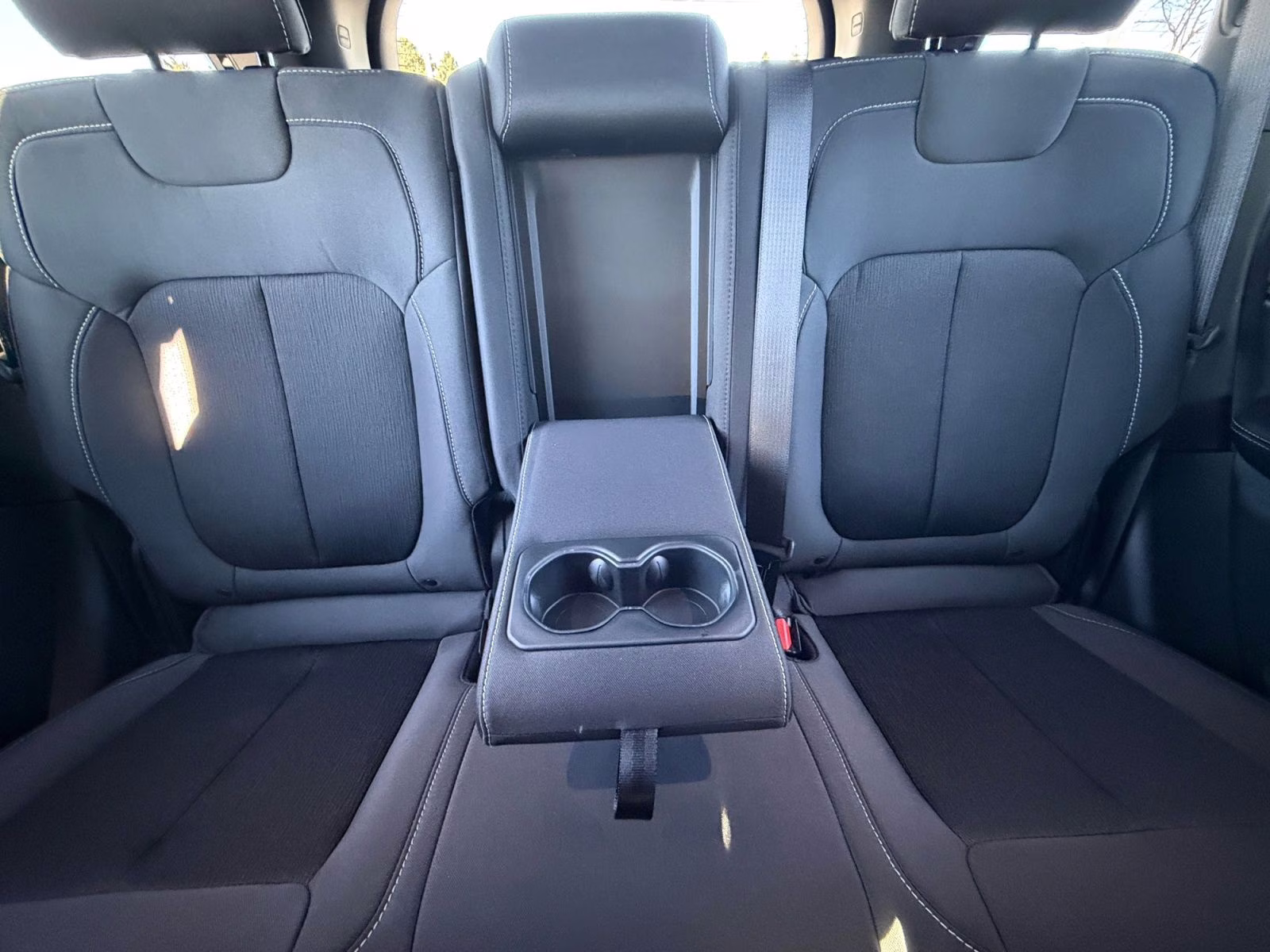 2025 Diamond Black Crystal Pearlcoat Jeep Grand Cherokee 4X4 SUV