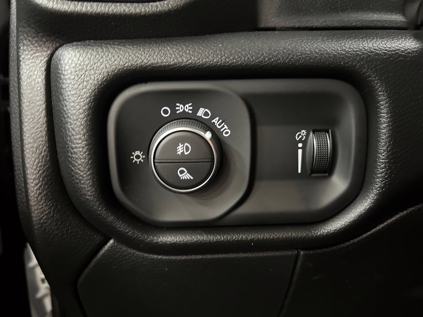 2026 Silver Zynith Ram 2500 Tradesman 4X4 Truck