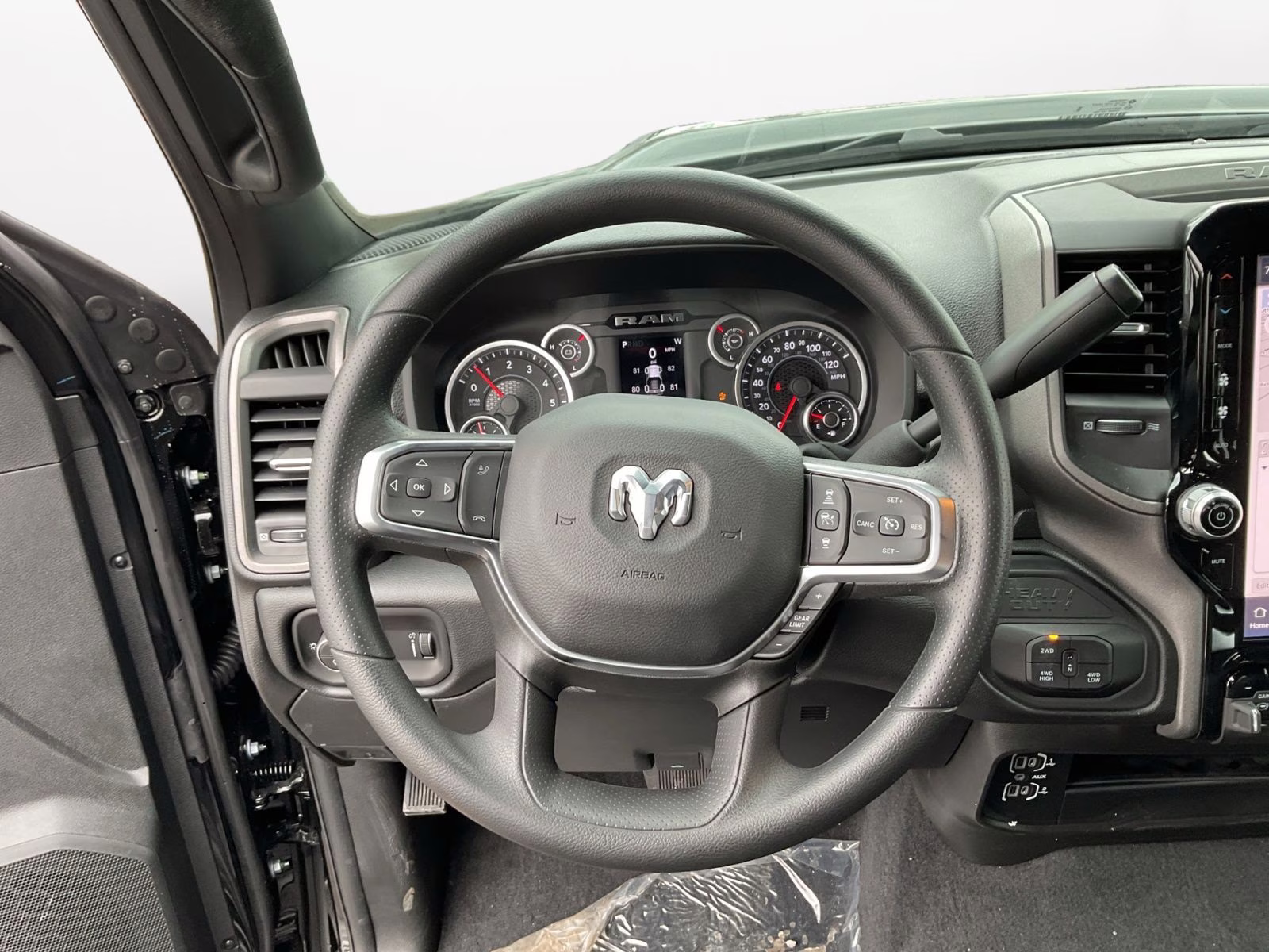 2026 Diamond Black Crystal Pearlcoat Ram 2500 Tradesman 4X4 Truck