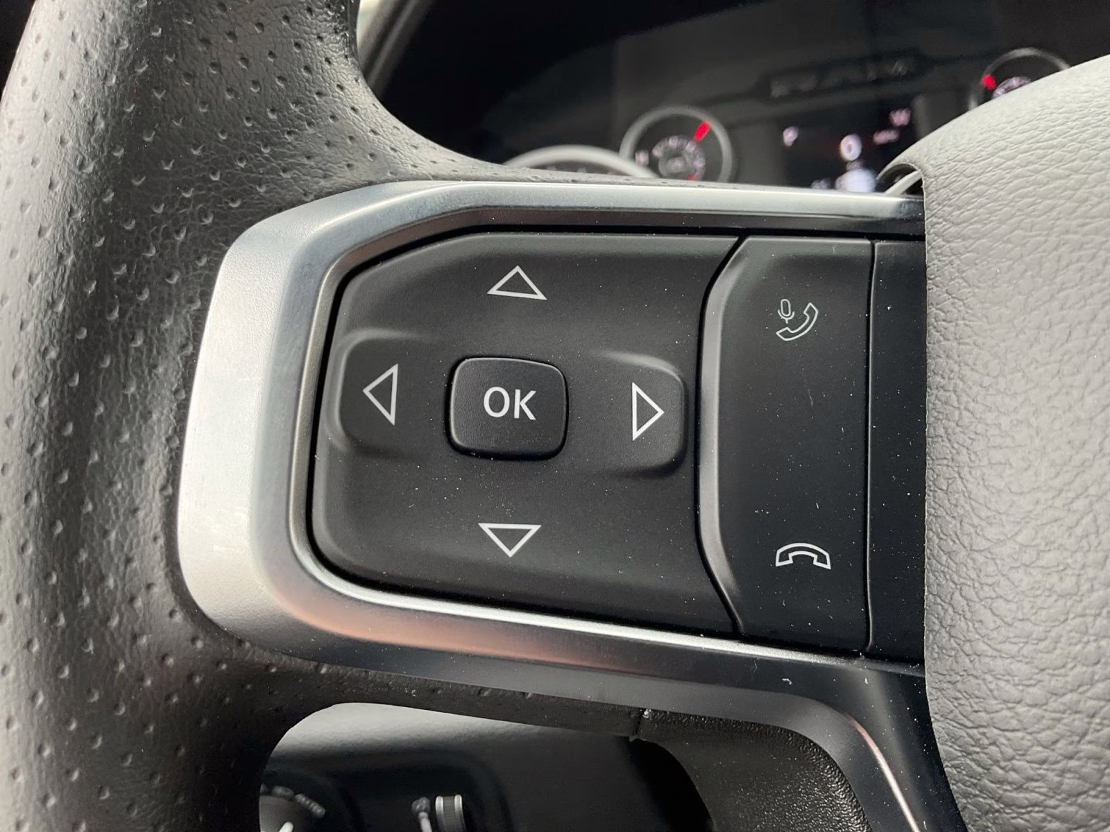 2026 Diamond Black Crystal Pearlcoat Ram 2500 Tradesman 4X4 Truck