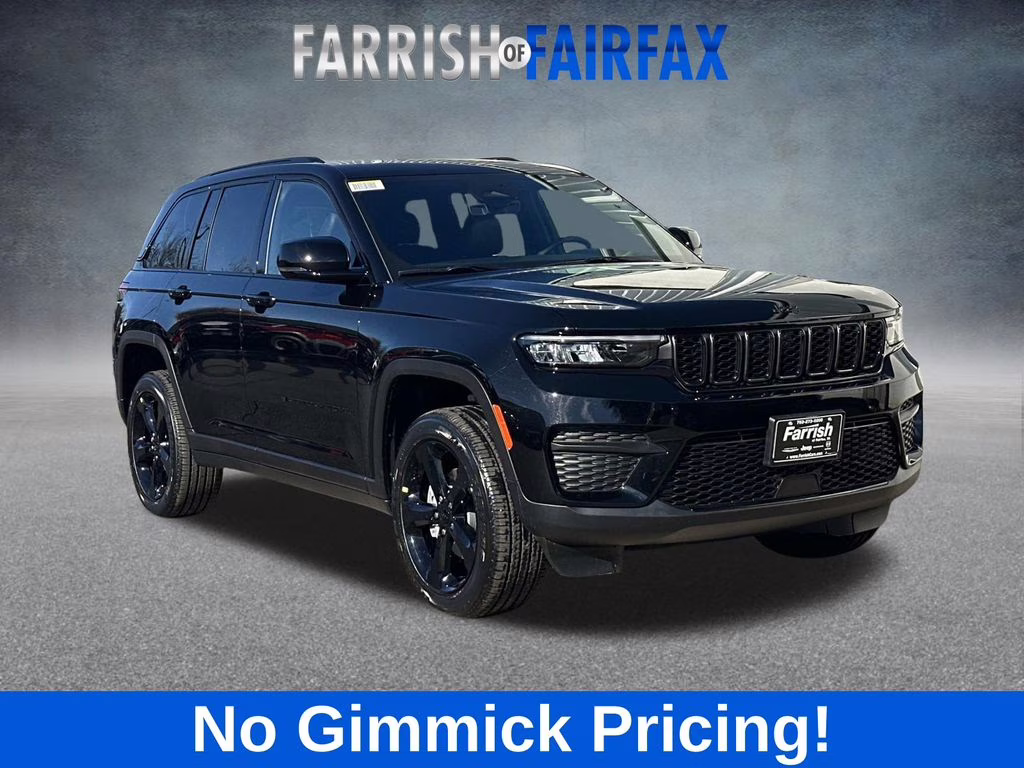 2025 Diamond Black Crystal Pearlcoat Jeep Grand Cherokee Altitude X 4X4 SUV