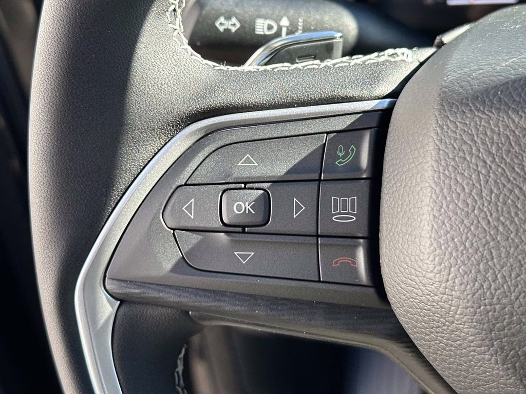 2025 Diamond Black Crystal Pearlcoat Jeep Grand Cherokee Altitude X 4X4 SUV