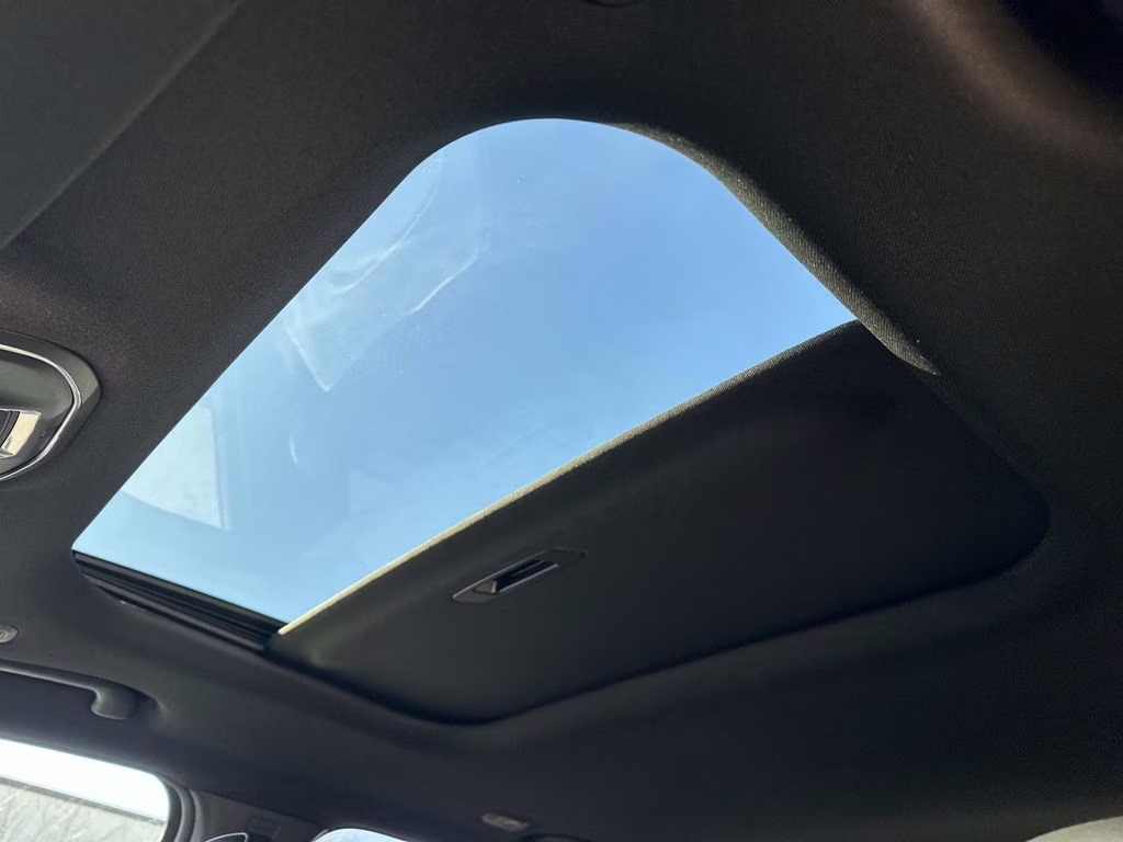 2025 Diamond Black Crystal Pearlcoat Jeep Grand Cherokee Altitude X 4X4 SUV