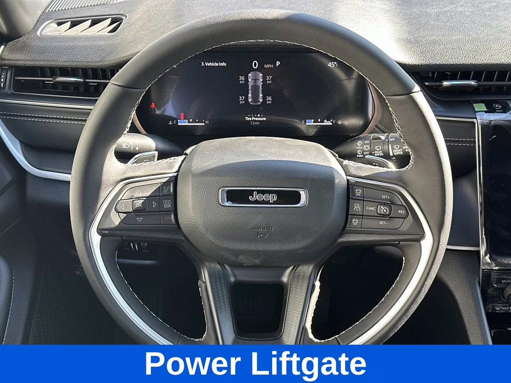 2025 Diamond Black Crystal Pearlcoat Jeep Grand Cherokee Altitude X 4X4 SUV