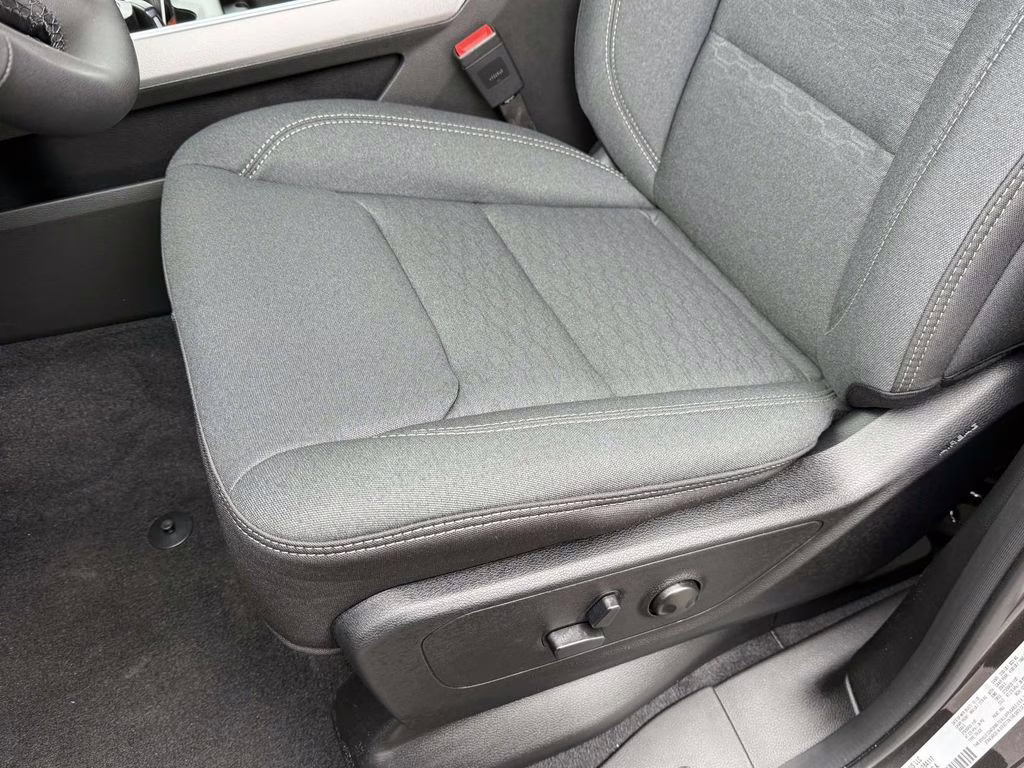 2026 Granite Crystal Metallic Clearcoat Ram 1500 Big Horn/Lone Star 4X4 Truck