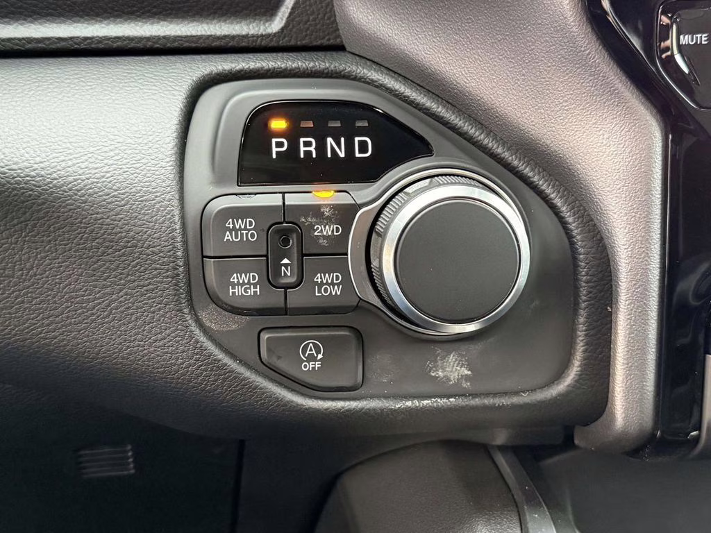 2026 Granite Crystal Metallic Clearcoat Ram 1500 Big Horn/Lone Star 4X4 Truck