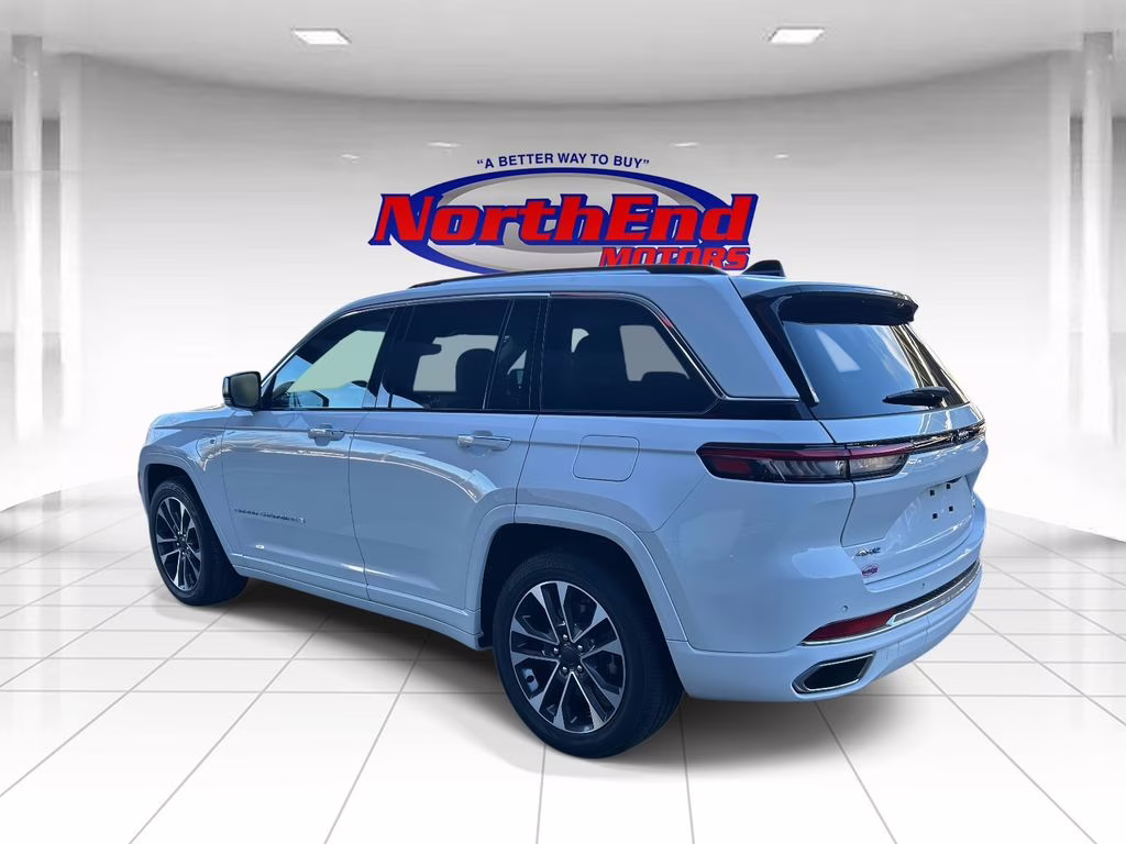 2022 Bright White Clearcoat Jeep Grand Cherokee Overland 4xe 4X4 SUV