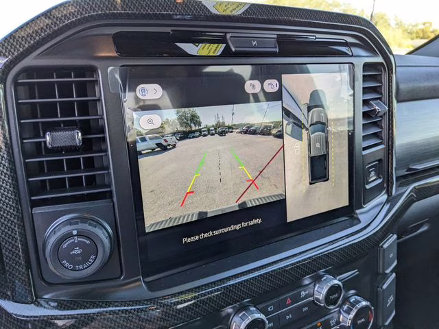 2025 White Metallic Ford F-150 Lariat 4X4 Truck