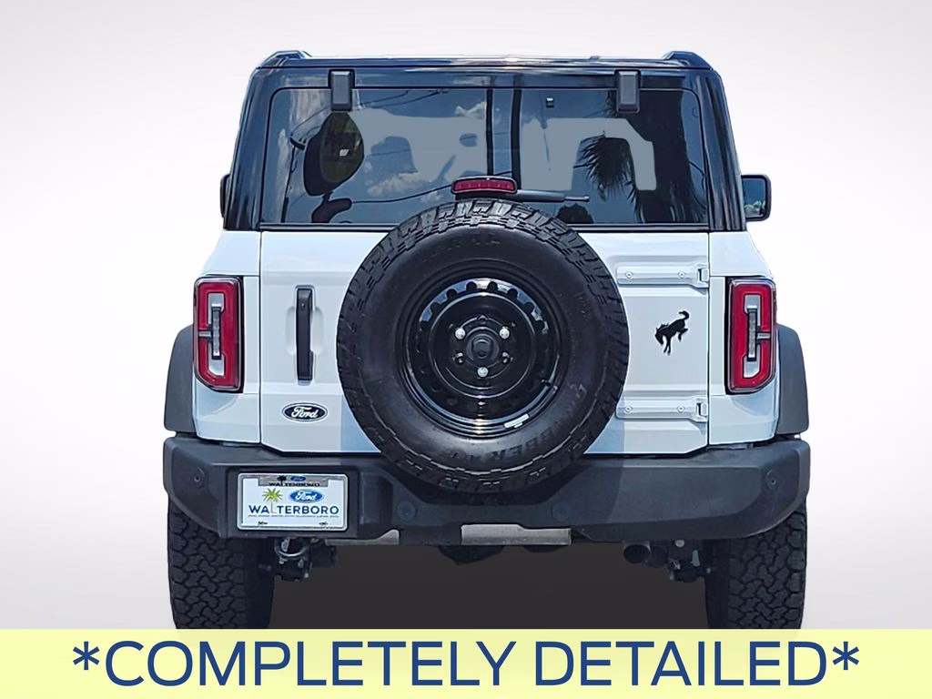 2026 Oxford White Ford Bronco Outer Banks 4X4 SUV