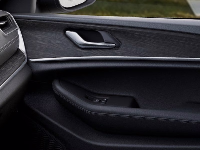 2026 Bright White Clearcoat Jeep Grand Cherokee Laredo 4X4 SUV