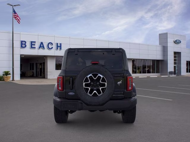 2026 Shadow Black Ford Bronco Outer Banks 4X4 SUV