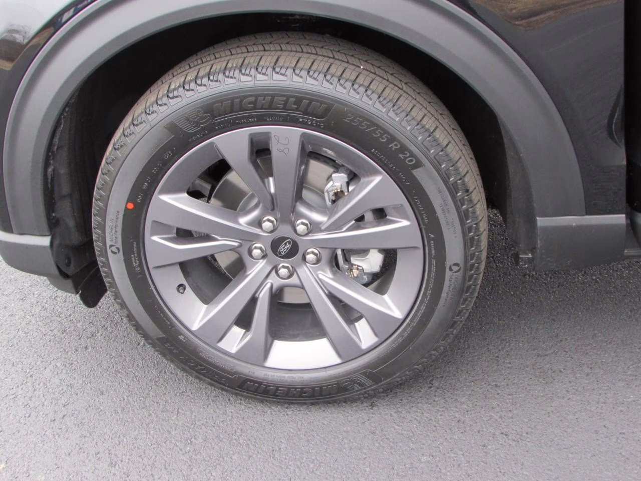 2026 Agate Black Metallic Ford Explorer Active 4X4 SUV