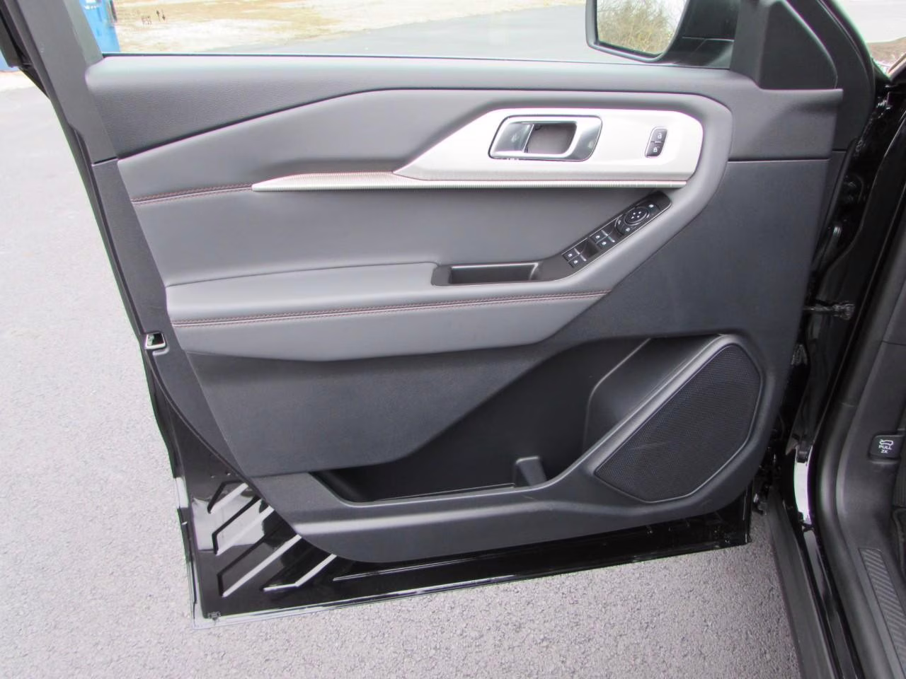 2026 Agate Black Metallic Ford Explorer Active 4X4 SUV