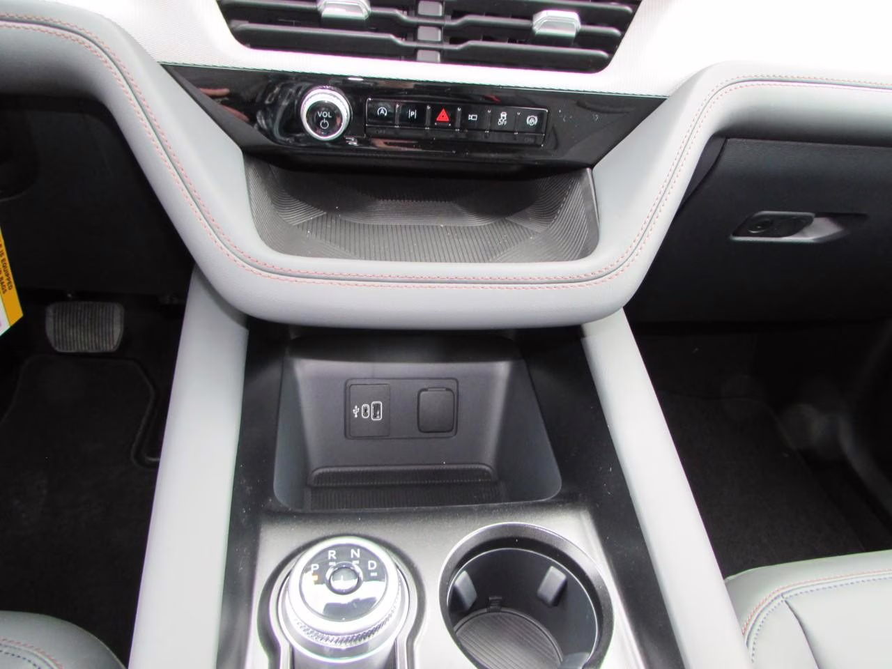 2026 Agate Black Metallic Ford Explorer Active 4X4 SUV