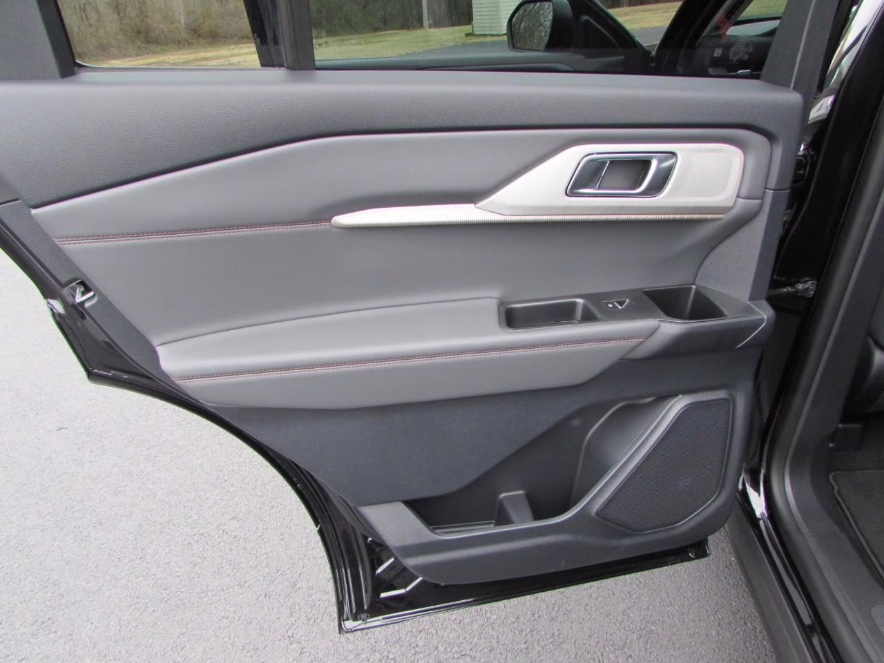 2026 Agate Black Metallic Ford Explorer Active 4X4 SUV