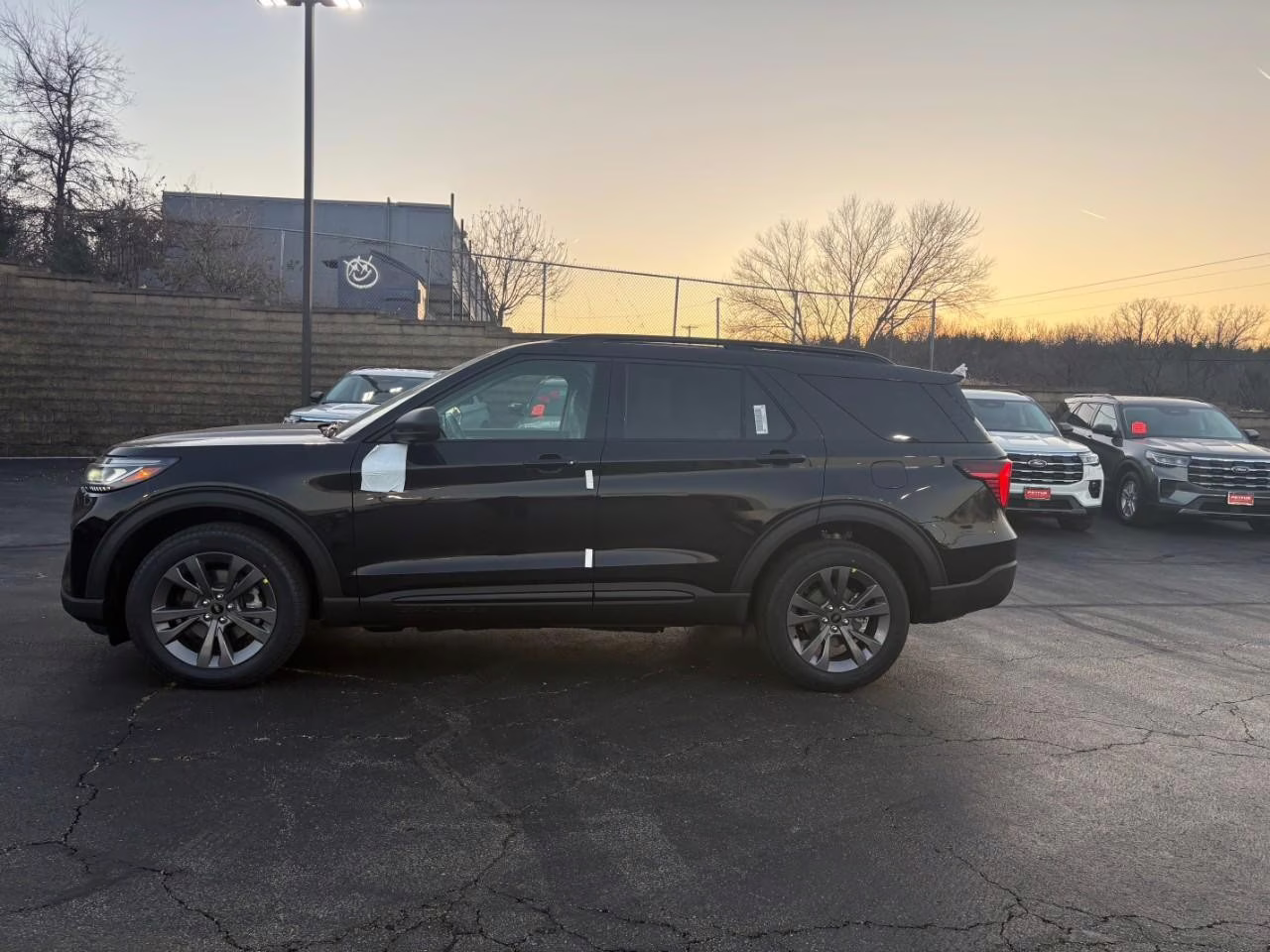 2026 Agate Black Metallic Ford Explorer Active 4X4 SUV