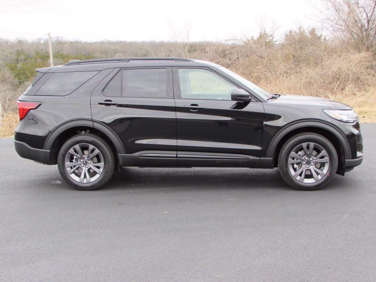 2026 Agate Black Metallic Ford Explorer Active 4X4 SUV