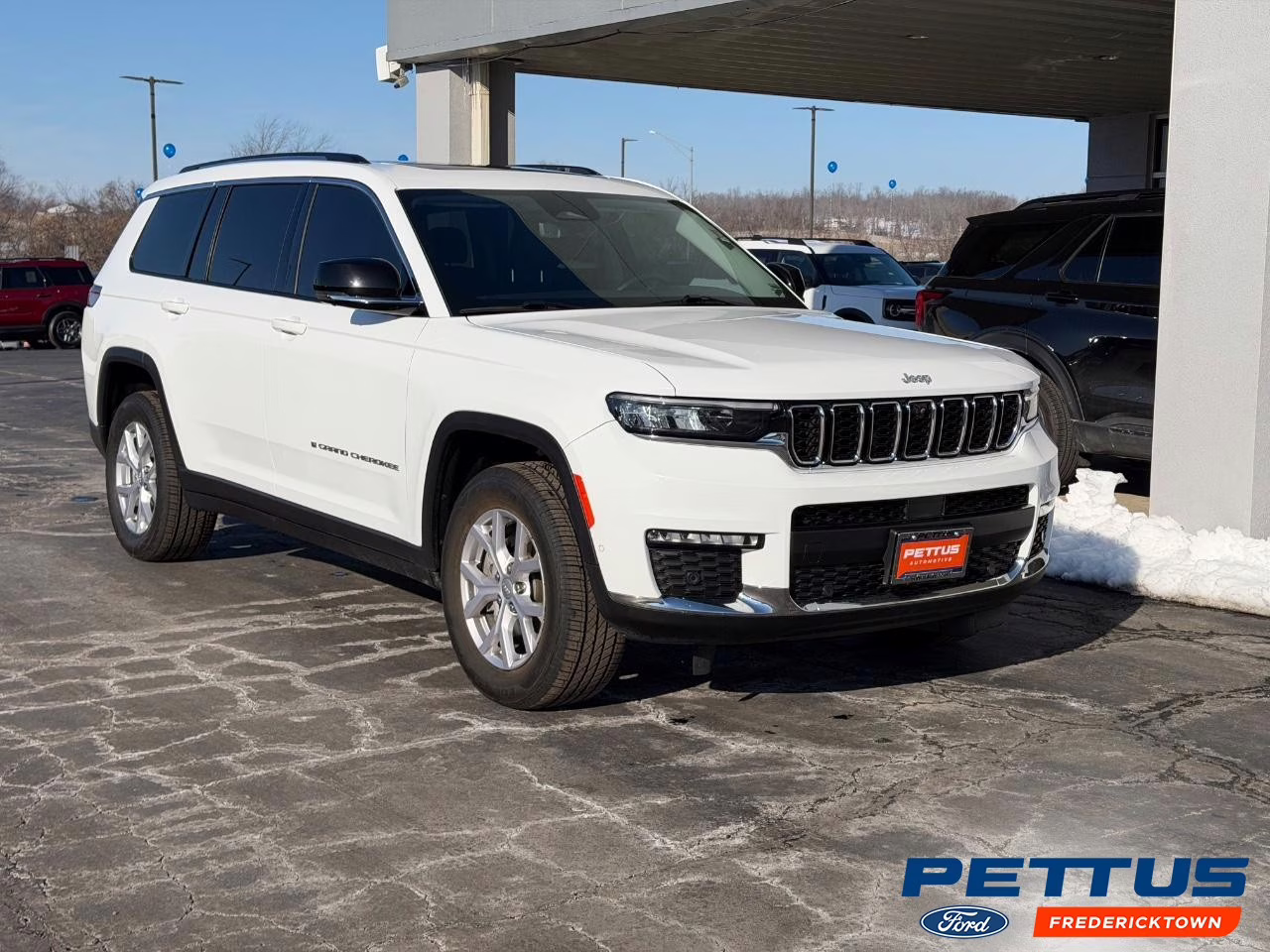 2022 Bright White Clearcoat Jeep Grand Cherokee L Limited 4X4 SUV