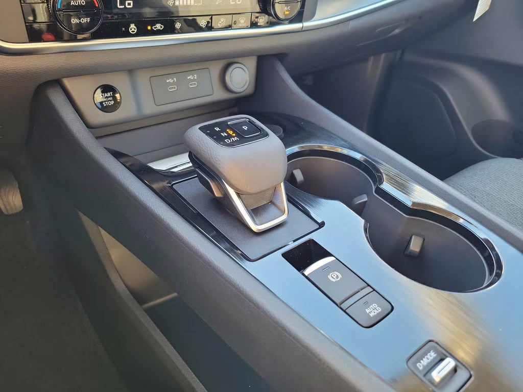 2026 White Pearl Nissan Rogue SV FWD SUV