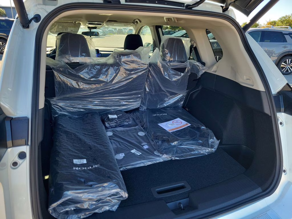 2026 White Pearl Nissan Rogue SV FWD SUV