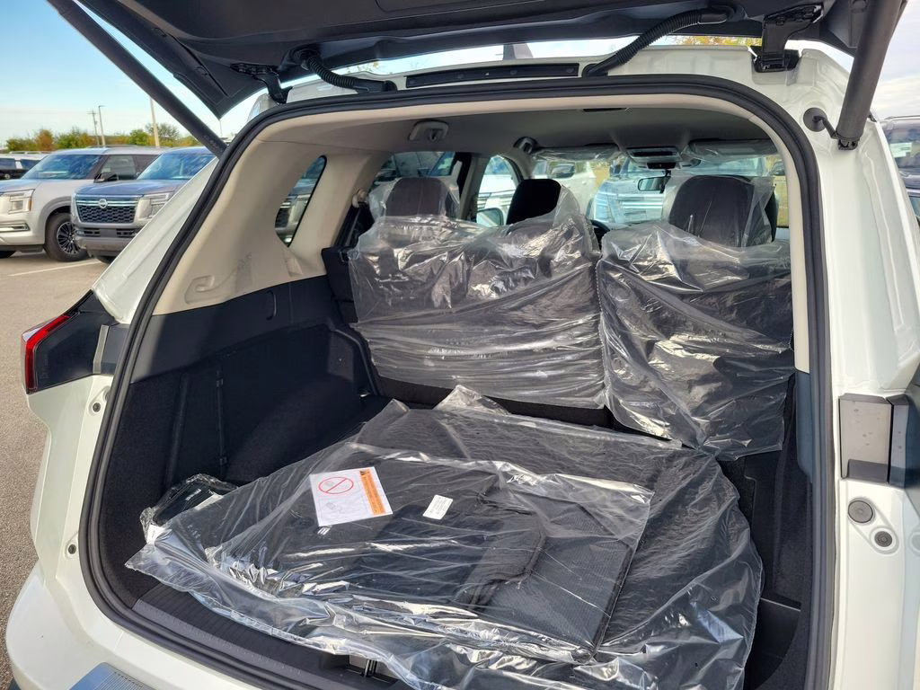 2026 White Pearl Nissan Rogue SV FWD SUV