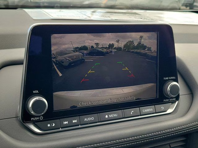 2026 White Pearl Nissan Rogue SV FWD SUV