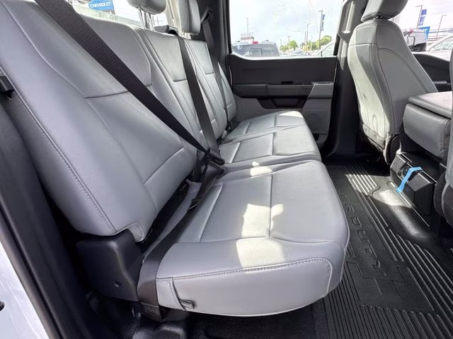 2026 Oxford White Ford Super Duty F-350 DRW XL 4X4 Chassis