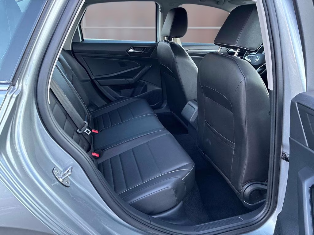 2024 Silver Volkswagen Jetta 1.5T SE FWD Sedan