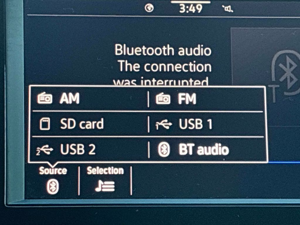 2024 Silver Volkswagen Jetta 1.5T SE FWD Sedan