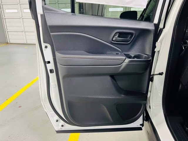 2026 Platinum White Pearl Honda Ridgeline TrailSport+ AWD Truck