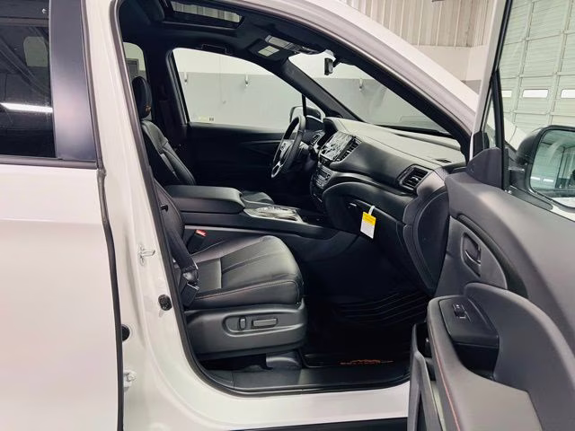 2026 Platinum White Pearl Honda Ridgeline TrailSport+ AWD Truck