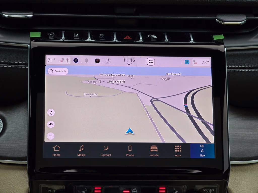 2025 Diamond Black Crystal Pearlcoat Jeep Grand Cherokee Limited 4X4 SUV