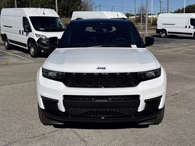 2025 Bright White Clearcoat Jeep Grand Cherokee L Limited 4X4 SUV