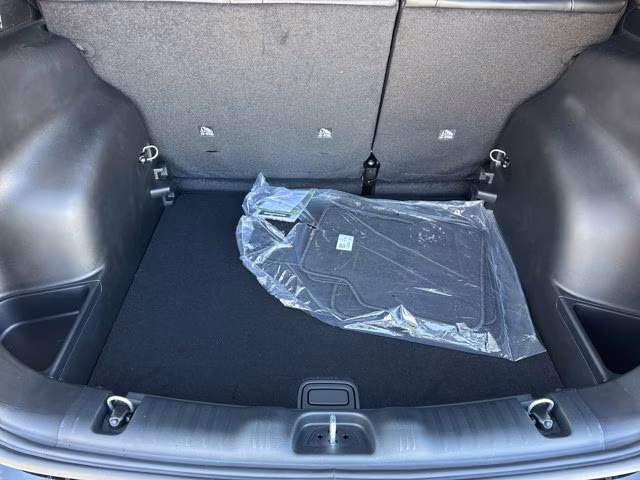 2026 Diamond Black Crystal Pearlcoat Jeep Compass Latitude Altitude 4X4 SUV