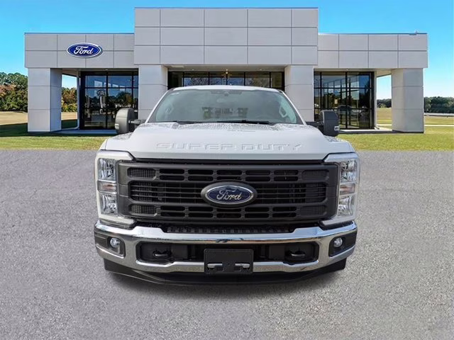 2026 Oxford White Ford Super Duty F-250 SRW XL RWD Truck