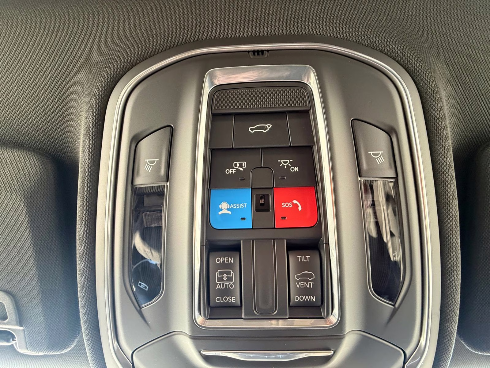 2025 Baltic Gray Metallic Clearcoat Jeep Grand Cherokee 4X4 SUV