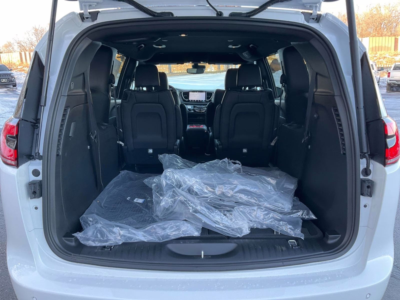 2026 Bright White Clearcoat Chrysler Pacifica Select AWD Van