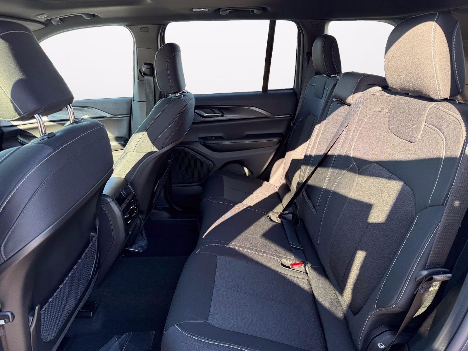 2025 Baltic Gray Metallic Clearcoat Jeep Grand Cherokee 4X4 SUV