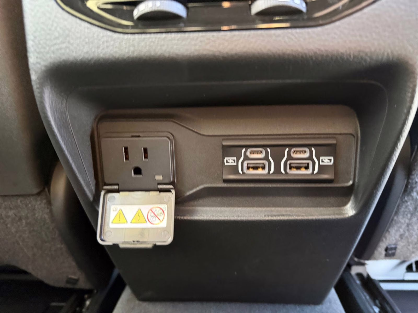 2025 Baltic Gray Metallic Clearcoat Jeep Grand Cherokee 4X4 SUV